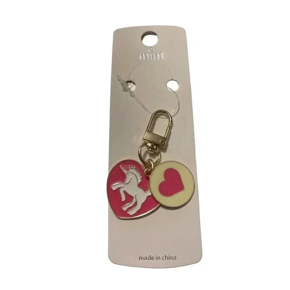 DARK PINK HEART SHAPE UNICORN KEY CHAIN - Picture 1 of 2